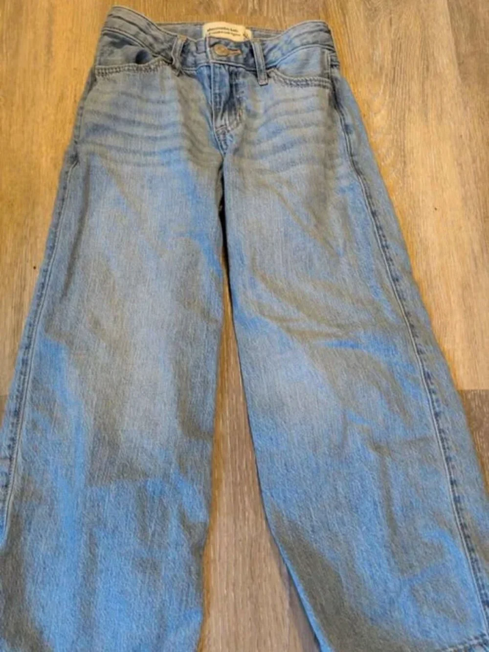 Abercrombie Kids High Rise Ultra Wide Leg Jeans 5/6